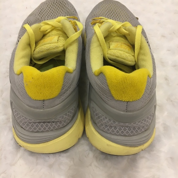 Lunargalide 4 Nike Shoes with Dynamic Support - Picture 2 of 7